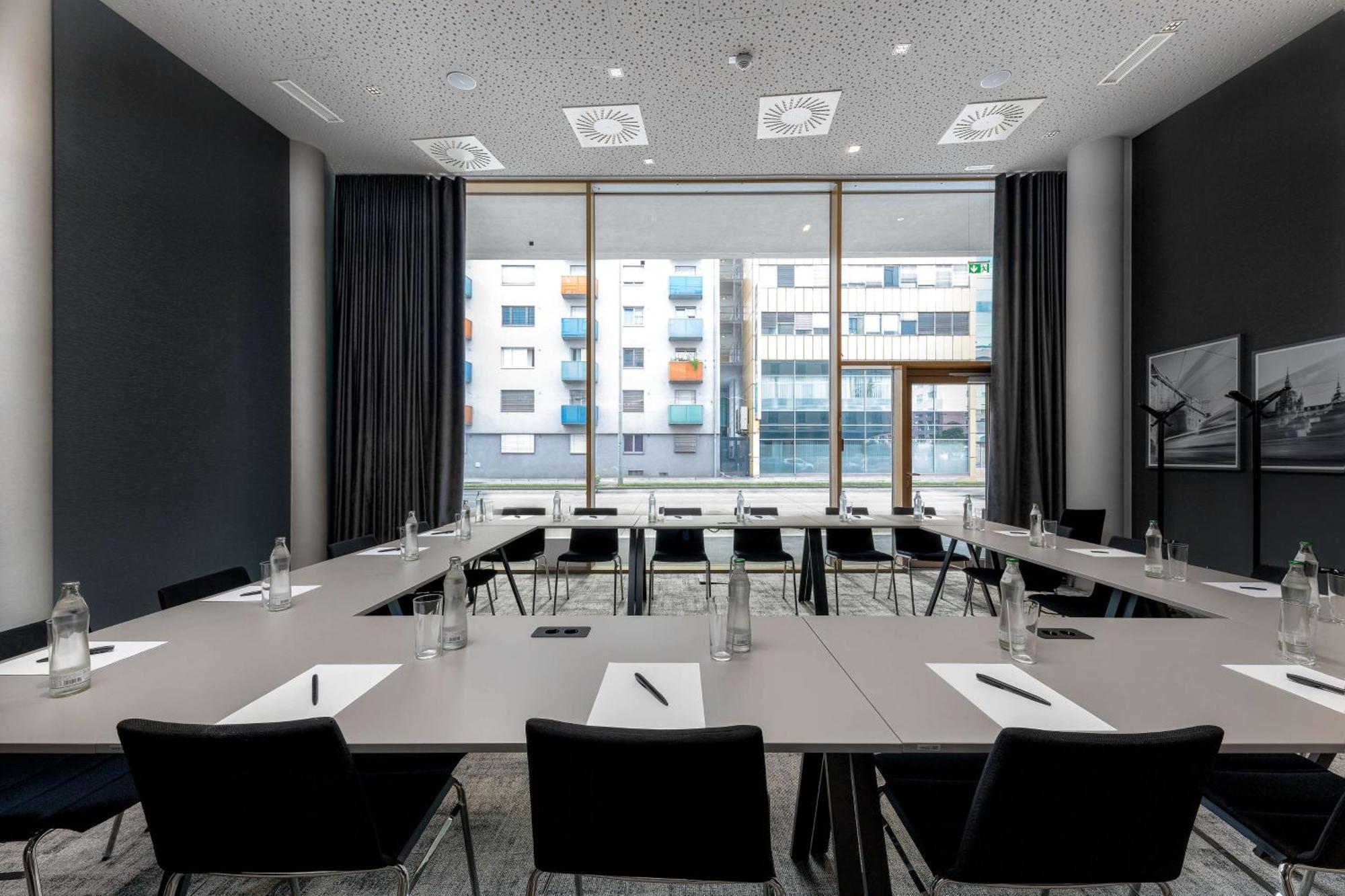 Radisson Hotel Graz Esterno foto